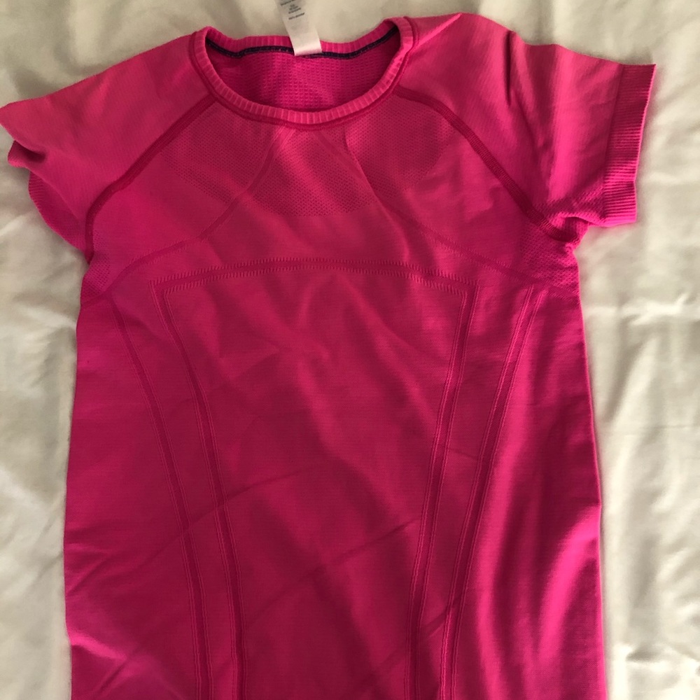 Pink ivivva swiftly tech
